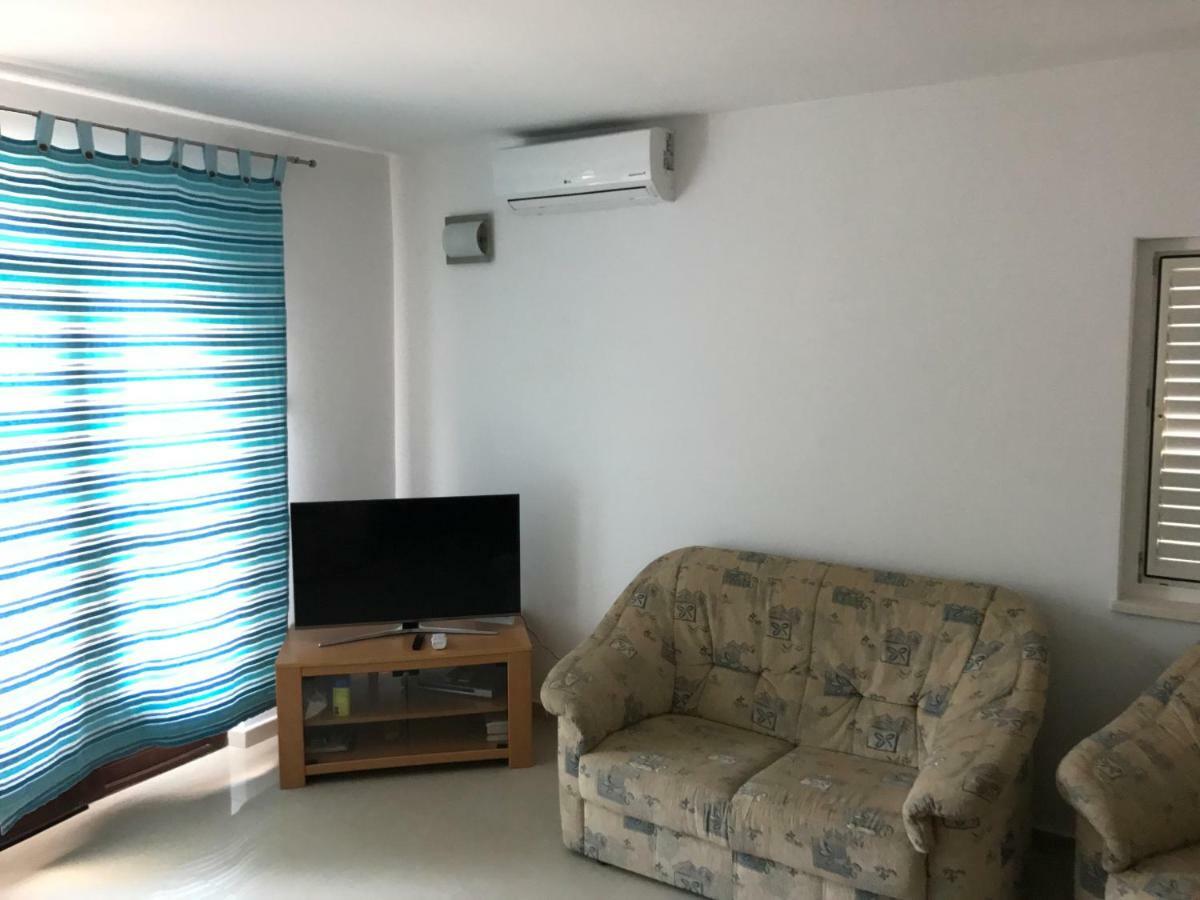 Apartments Volarevic Blace Ngoại thất bức ảnh
